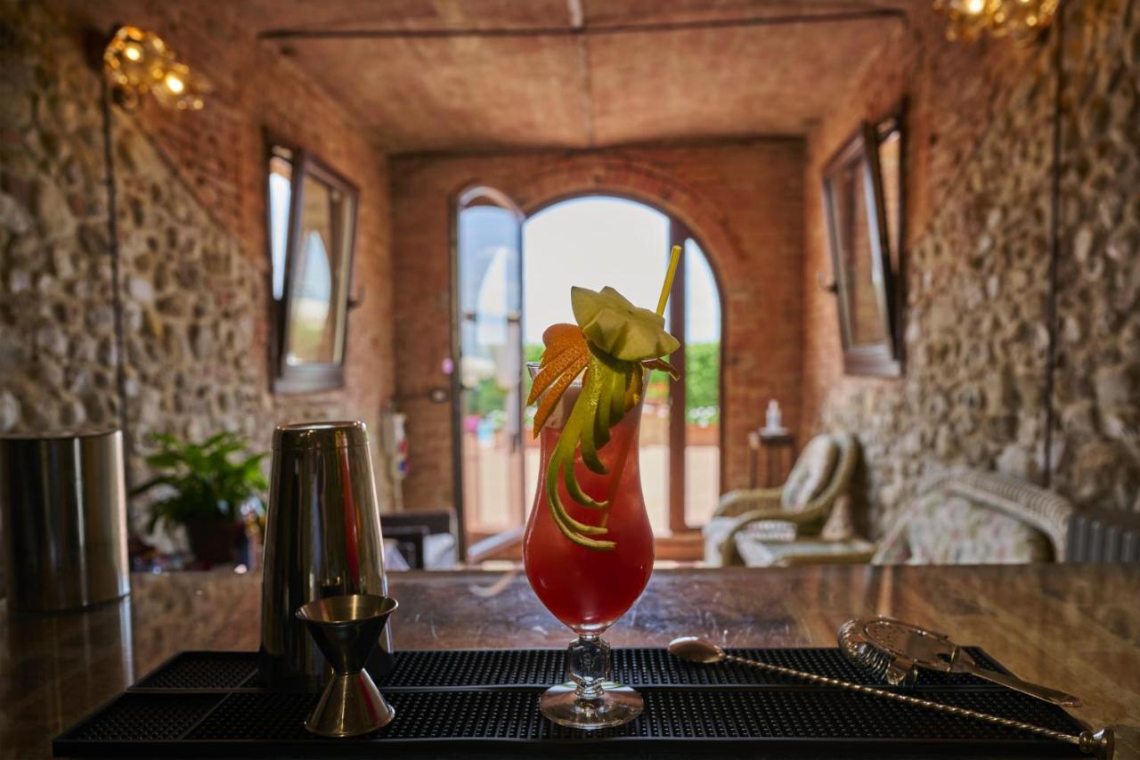 Villa Curina Resort Castelnuovo Berardenga Eksteriør billede