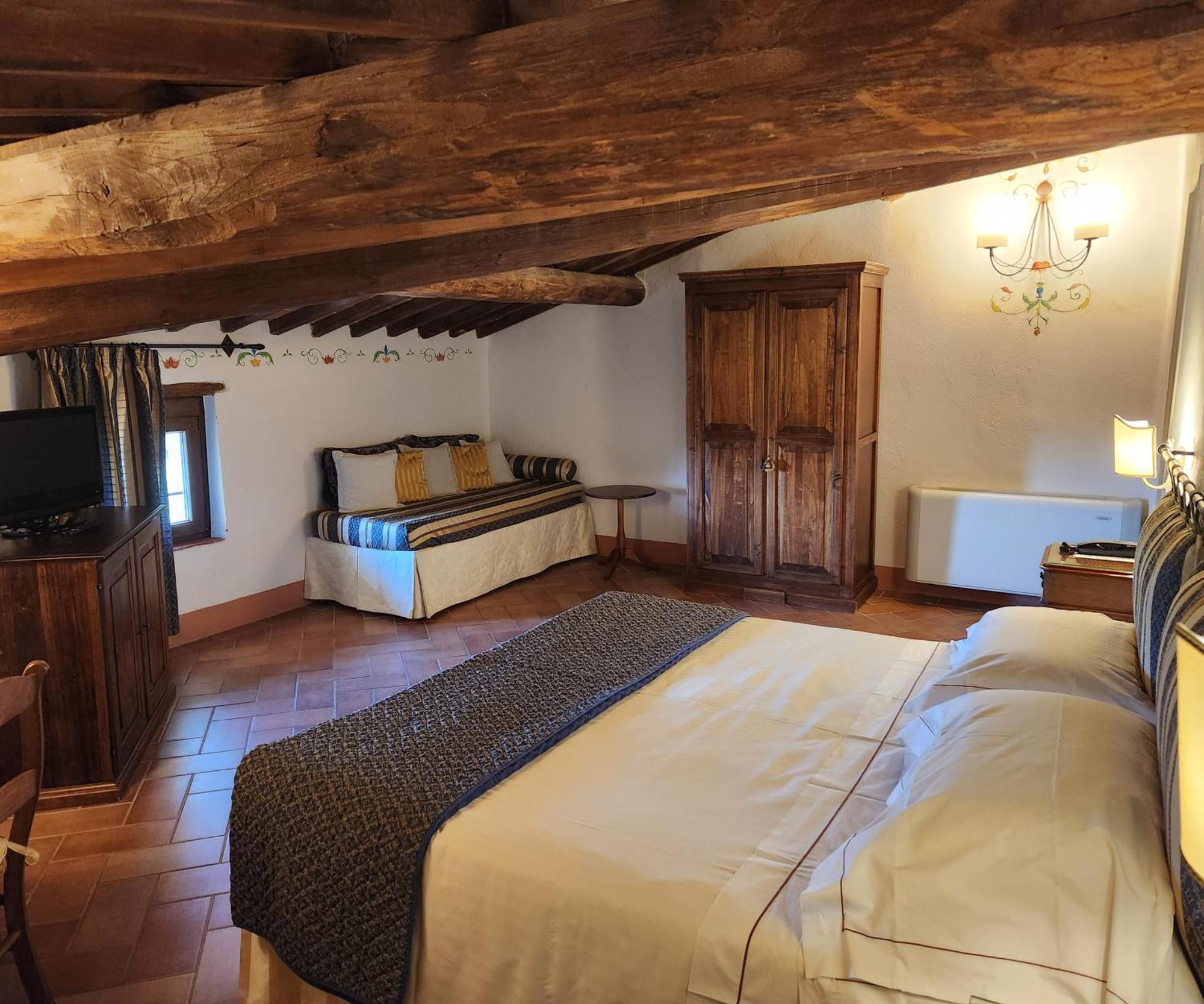 Villa Curina Resort Castelnuovo Berardenga Eksteriør billede