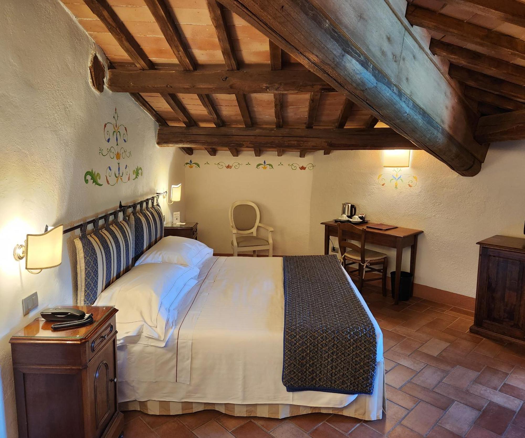 Villa Curina Resort Castelnuovo Berardenga Eksteriør billede