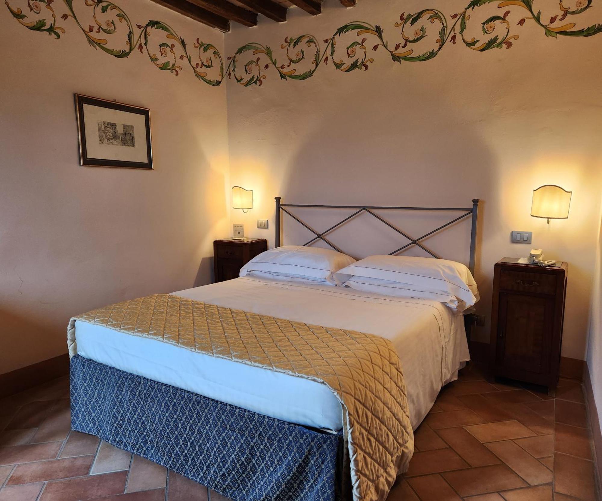 Villa Curina Resort Castelnuovo Berardenga Eksteriør billede